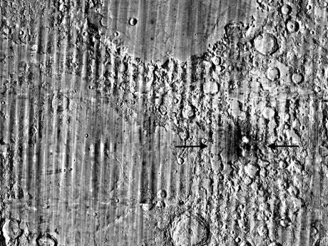 La NASA descubre un cráter lunar de 222 metros creado en 2024